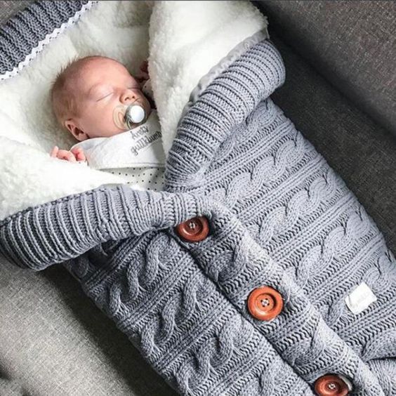European and American autumn and winter baby stroller sleeping bag outdoor button baby knitted sleeping bag wool plus velvet thick swaddle quilt