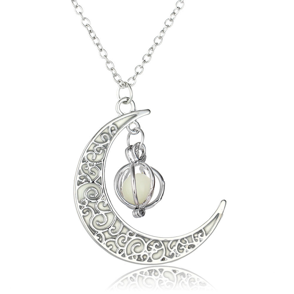 Hot selling moon pumpkin pendant in Europe and America Luminous stone luminous necklace Christmas Halloween ornaments