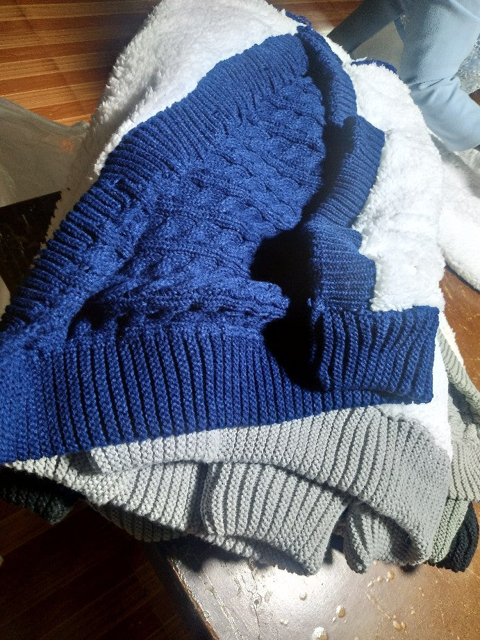 European and American autumn and winter baby stroller sleeping bag outdoor button baby knitted sleeping bag wool plus velvet thick swaddle quilt