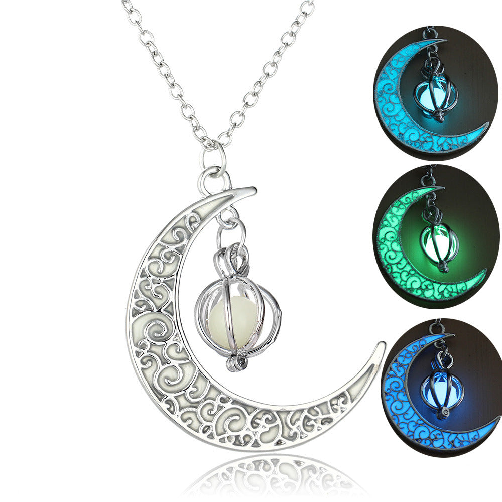 Hot selling moon pumpkin pendant in Europe and America Luminous stone luminous necklace Christmas Halloween ornaments
