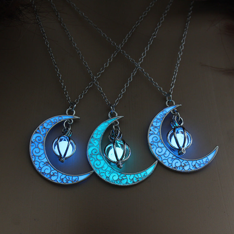 Hot selling moon pumpkin pendant in Europe and America Luminous stone luminous necklace Christmas Halloween ornaments