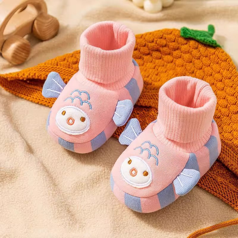 Baby socks shoes spring and autumn baby toddler shoes soft sole newborn cloth shoes 0-3 months toddler shoes and socks anti-fall newborn