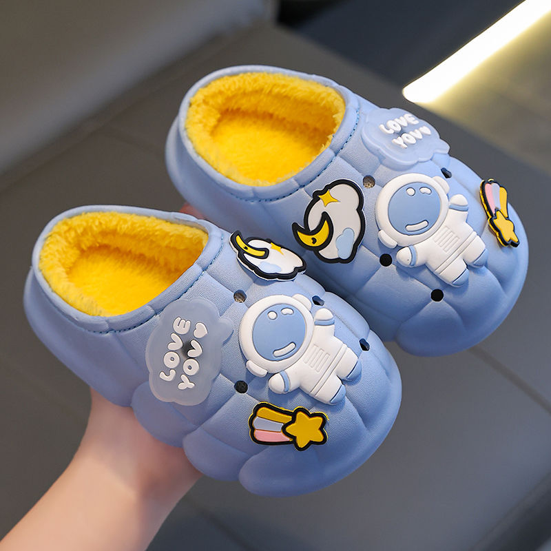 Winter children's cotton slippers for boys and girls, non-slip, warm and velvet home bags, baby outer wear, children's furry cotton shoes