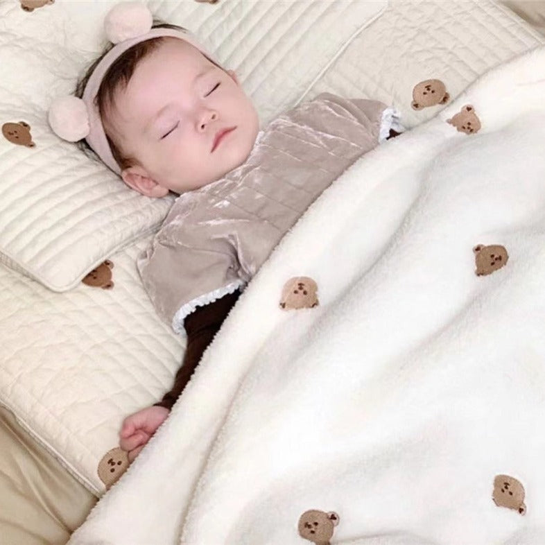 Korean Ins style new baby blanket hug blanket baby going out blanket children embroidery autumn and winter nap blanket