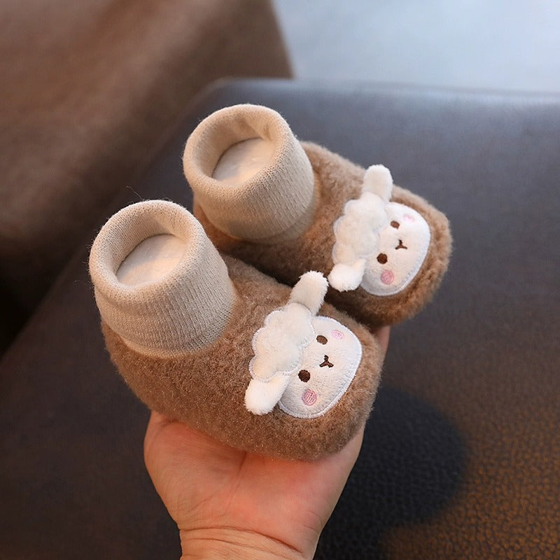 Autumn and winter infant shoes plus velvet 0-1 year old baby soft sole non-falling cotton shoes keep warm newborn full moon shoes and socks