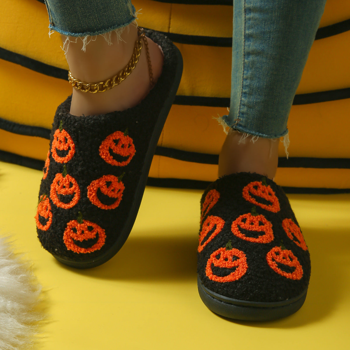 Factory direct supply cross-border Halloween cotton slippers home cartoon cotton slippers home slippers room household slippers wholesale