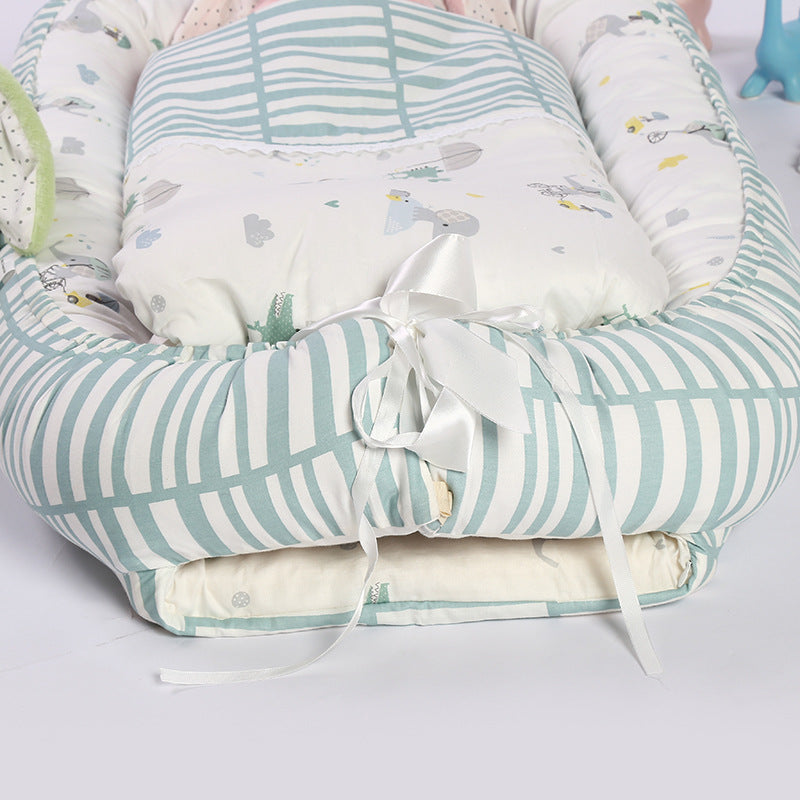 Foreign trade cotton baby bed medium bed American newborn uterus bed bionic bed portable baby bed detachable cross-border