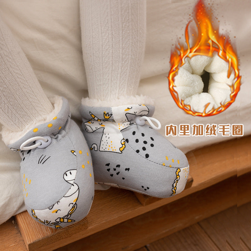 Thickened baby shoes for autumn and winter with velvet to keep warm for newborns 06 months baby cotton shoes 612 months