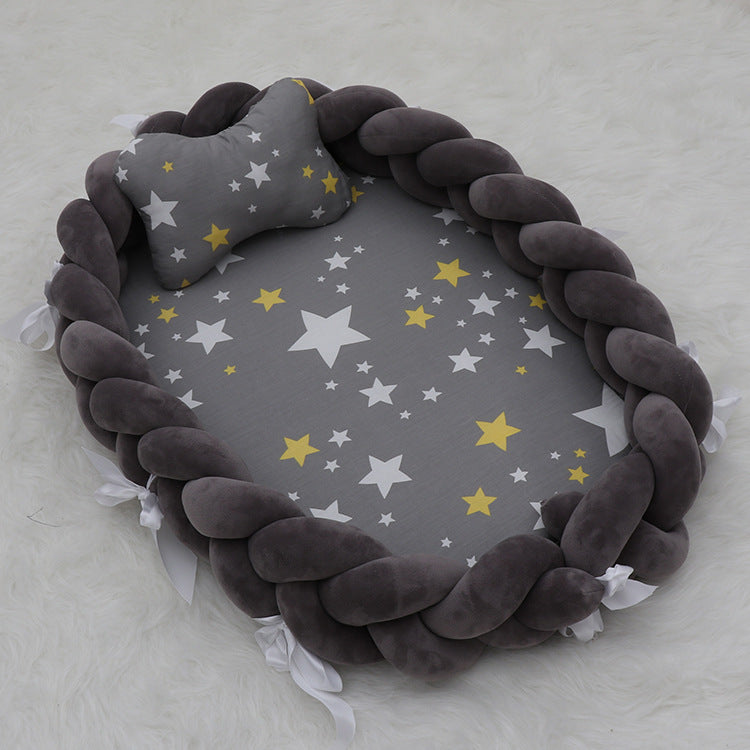 Newborn baby crib mid-bed sleeping coaxing artifact anti-choking milk anti-startling sleeping nest detachable sleeping pad soothing anti-pressure