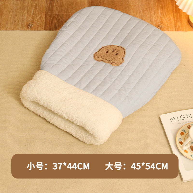 Autumn and winter cat sleeping bag nest warm cat nest closed imitation down pocket cat nest pet supplies