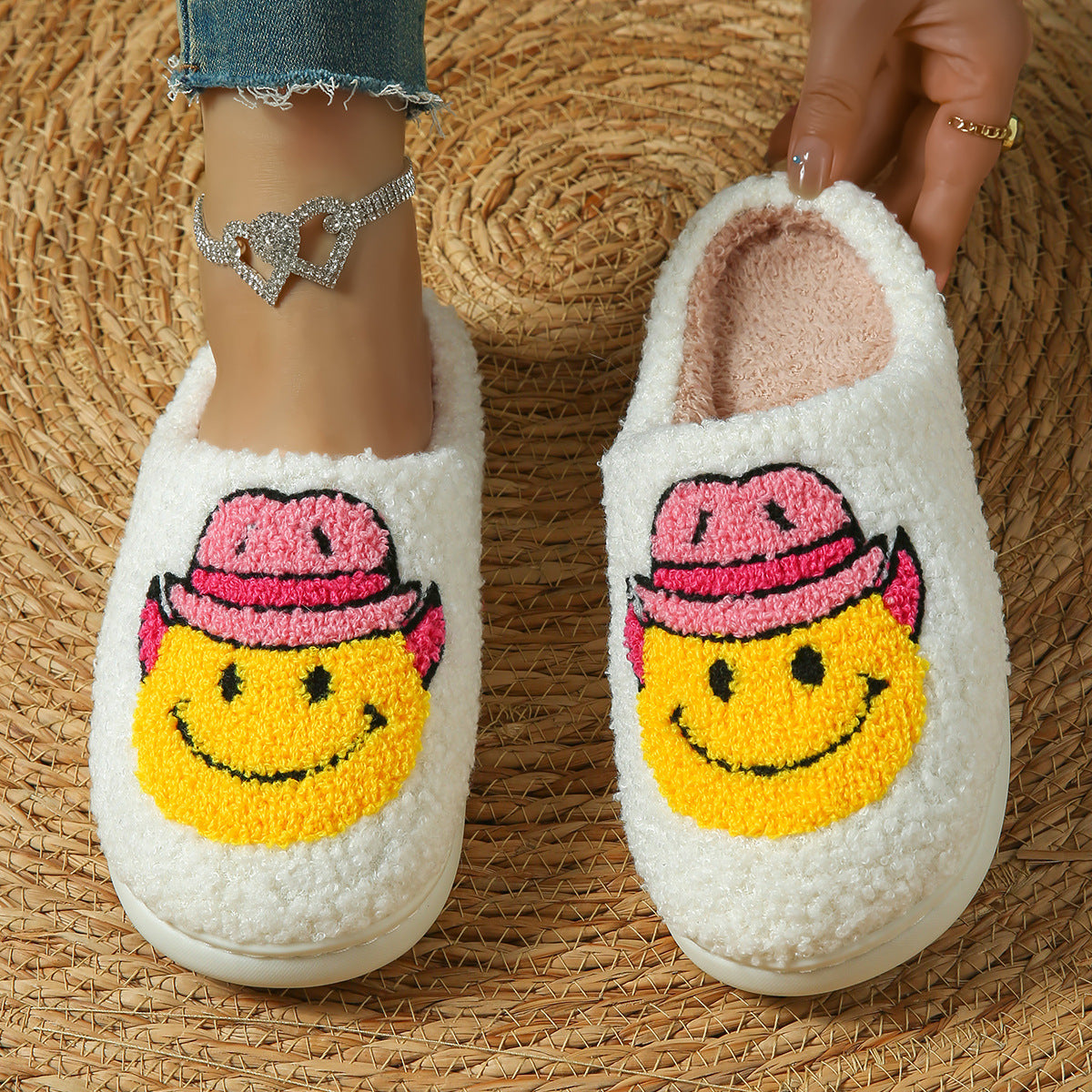 Factory direct supply cross-border Halloween cotton slippers home cartoon cotton slippers home slippers room household slippers wholesale