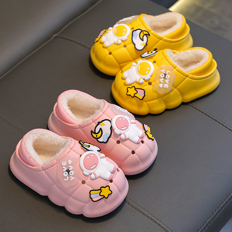 Winter children's cotton slippers for boys and girls, non-slip, warm and velvet home bags, baby outer wear, children's furry cotton shoes