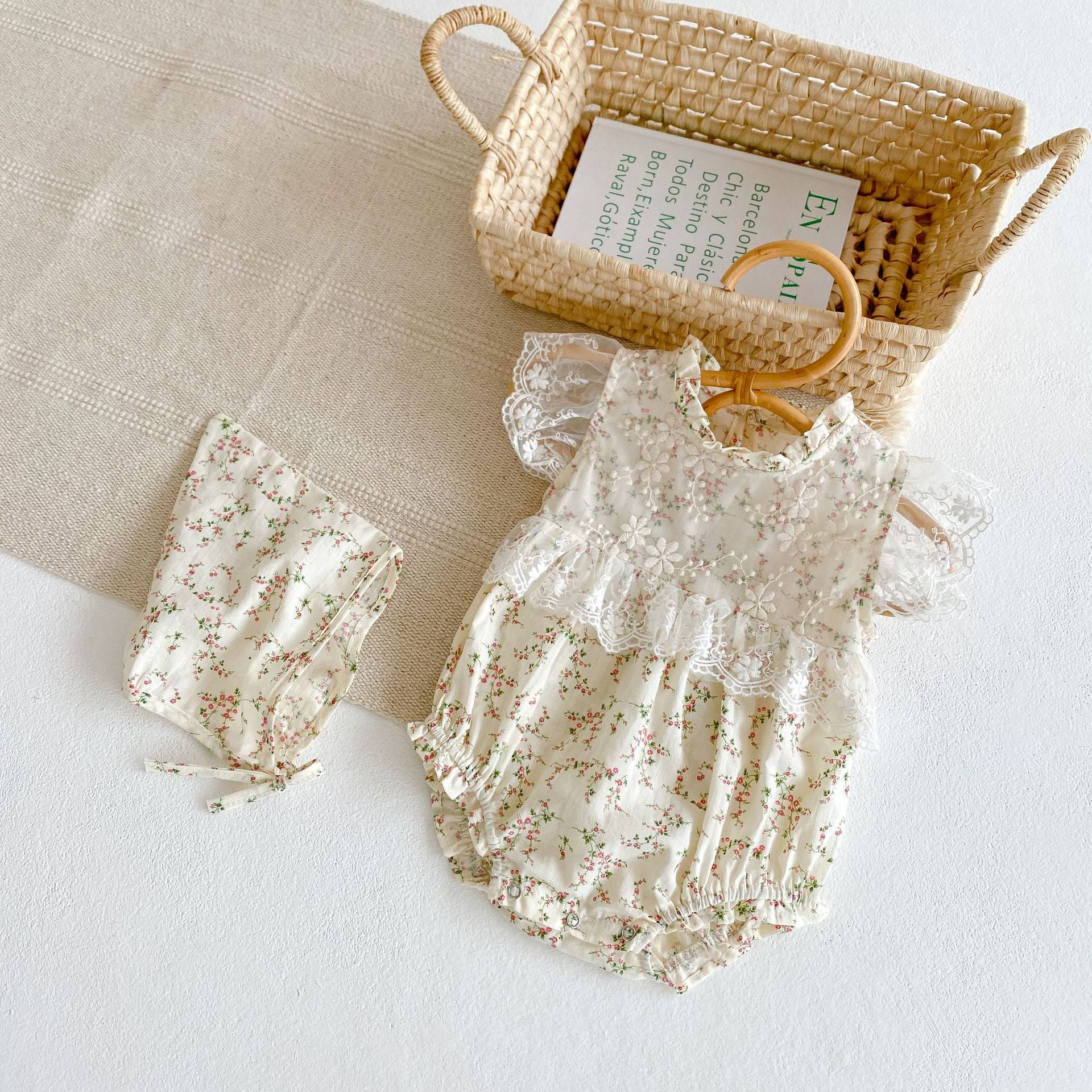 ins2023 Summer Little Rattan Mesh Lace Flying Sleeve Harness Baby Girl Baby Infant Children Harness One-piece Romper