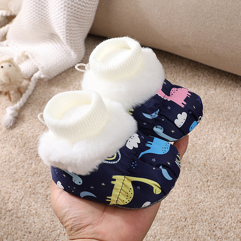 Autumn and winter infant shoes plus velvet 0-1 year old baby soft sole non-falling cotton shoes keep warm newborn full moon shoes and socks