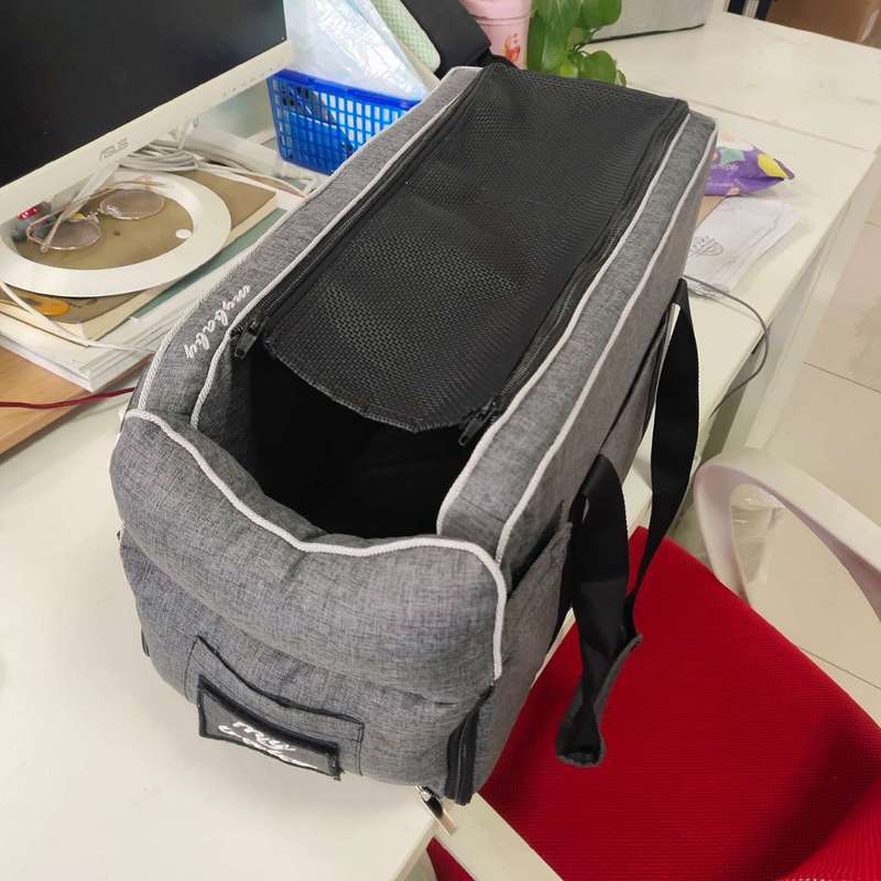 Dog car kennel car pet car mat cat safety seat central control kennel Teddy Pomeranian pet supplies