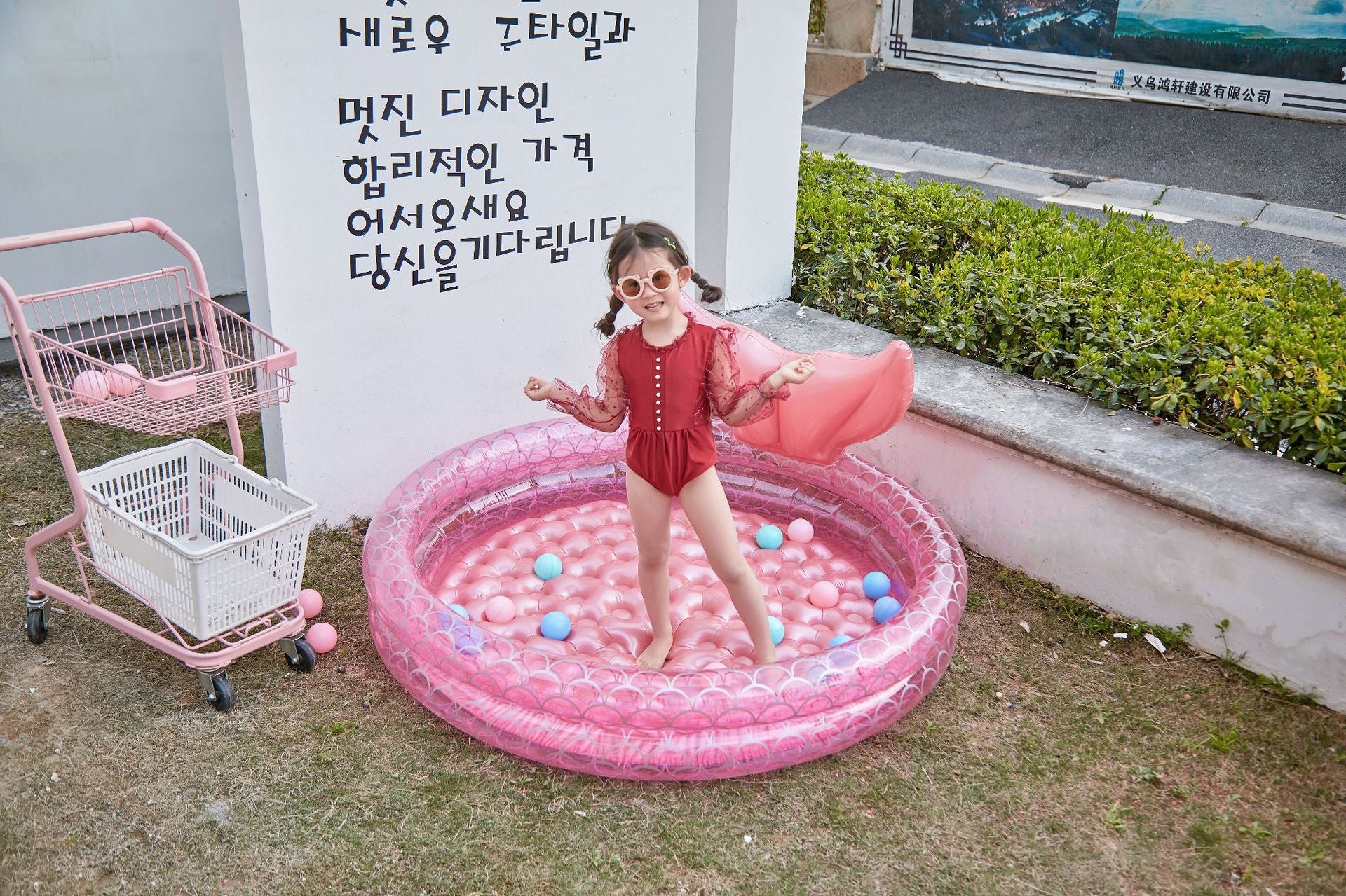 Wanmei ins Danish retro striped inflatable swimming pool baby dinosaur pool thickened home ocean ball pool