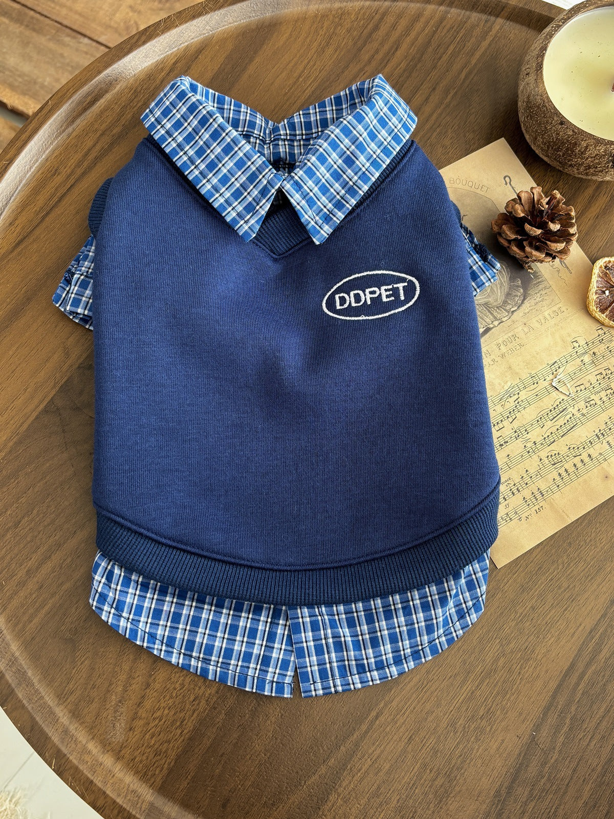 DDPET dog clothes pet autumn and winter French bulldog Schnauzer Bichon small dog and cat MIU style fake two-piece sweatshirt