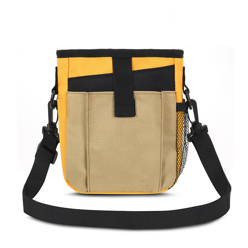 New pet feeding bag outdoor convenient dog snack bag dog outdoor pet training bag snack bag
