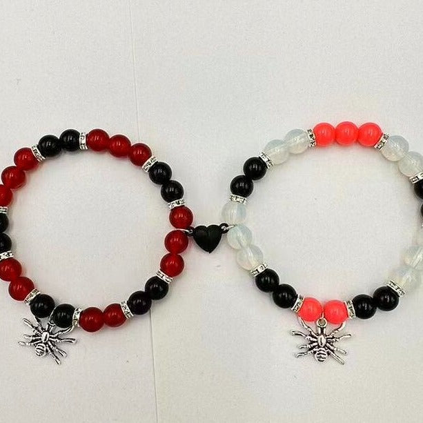 Cross-border hot selling Halloween spider love magnetic attraction bracelet beaded elastic adjustable couple holiday bracelet