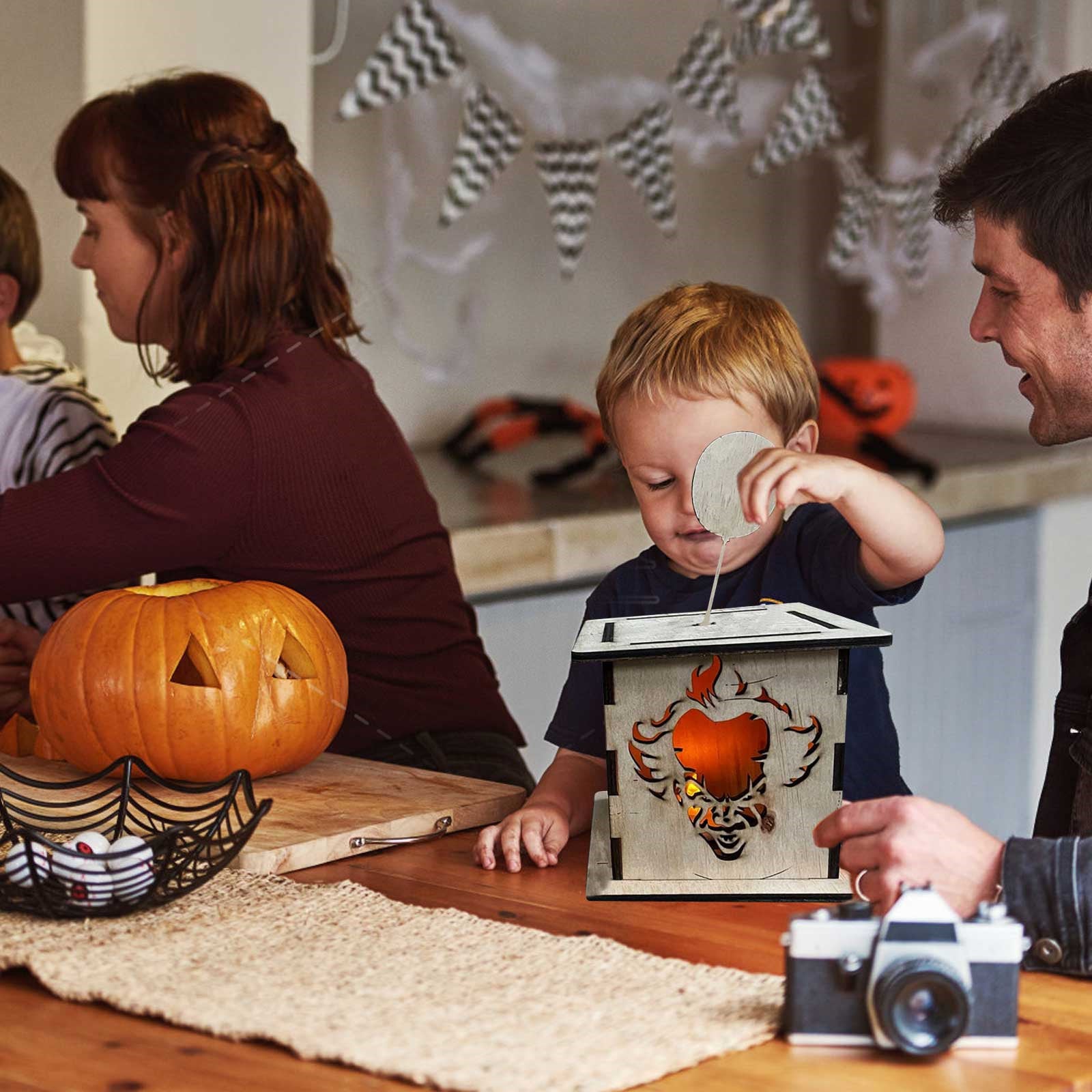 Wooden lantern ornaments Halloween horror character wooden lanterns can be used for Halloween party decorations