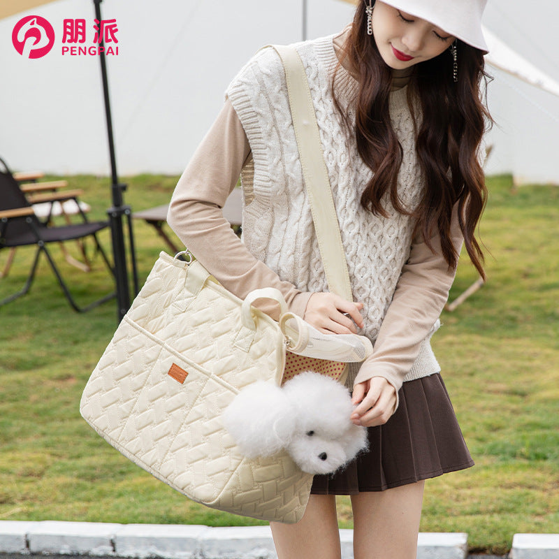 Amazon cross-border hot-selling fashion diamond-shaped portable dog large-capacity breathable pet shoulder messenger bag