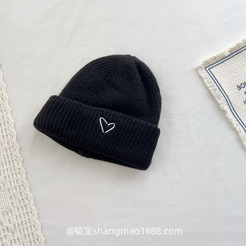 Autumn and winter new love embroidery solid color children's wool hat baby versatile knitted hat Korean version boys and girls suit trend
