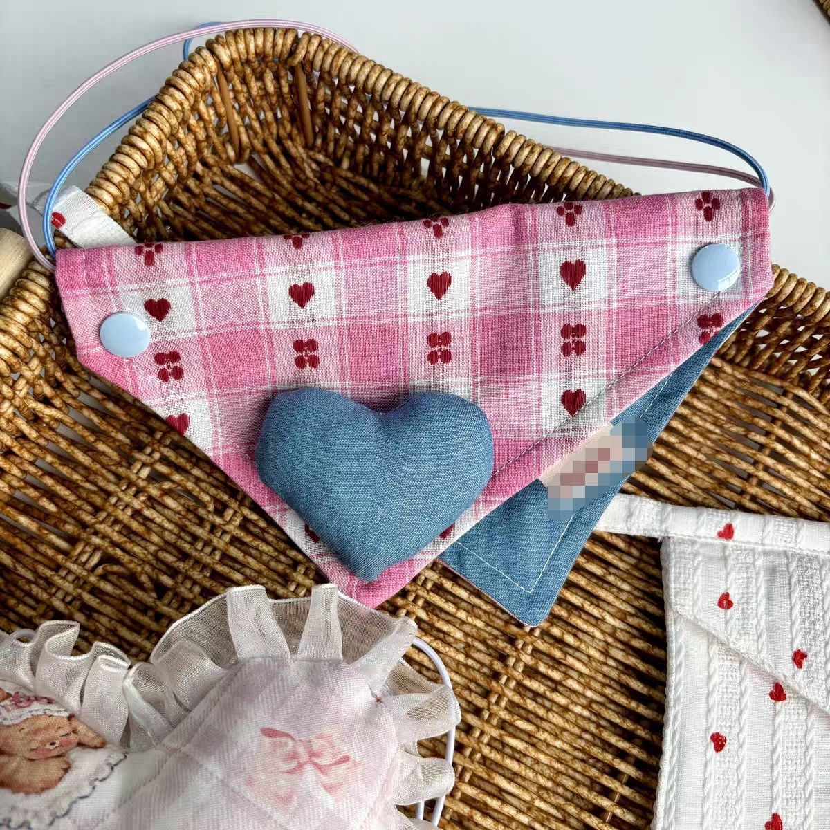 New pet bib adjustable double-sided dog triangular bandana bib pet clothes accessories bib