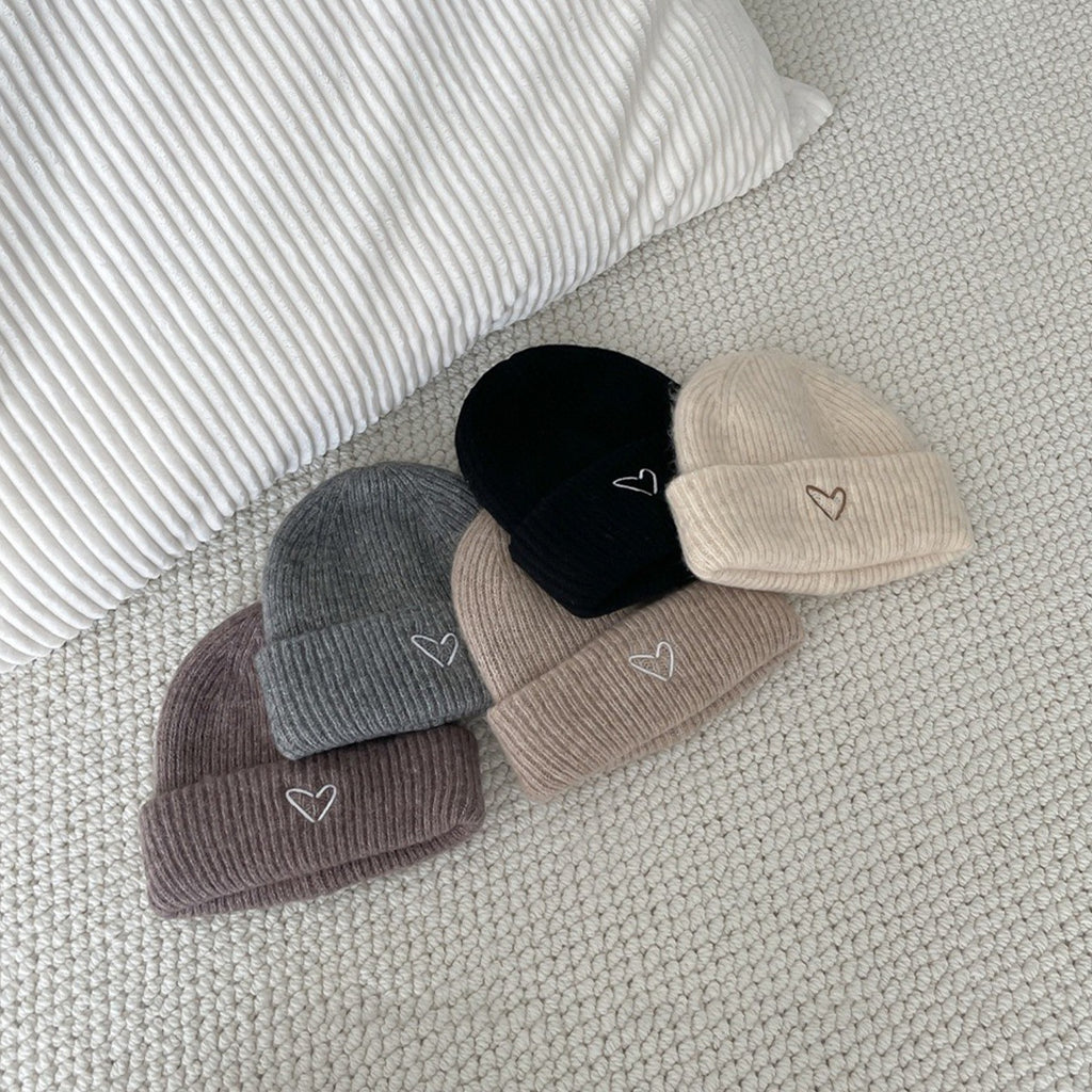 Korean baby autumn and winter hat newborn baby autumn new knitted hat Korean style simple love wool hat