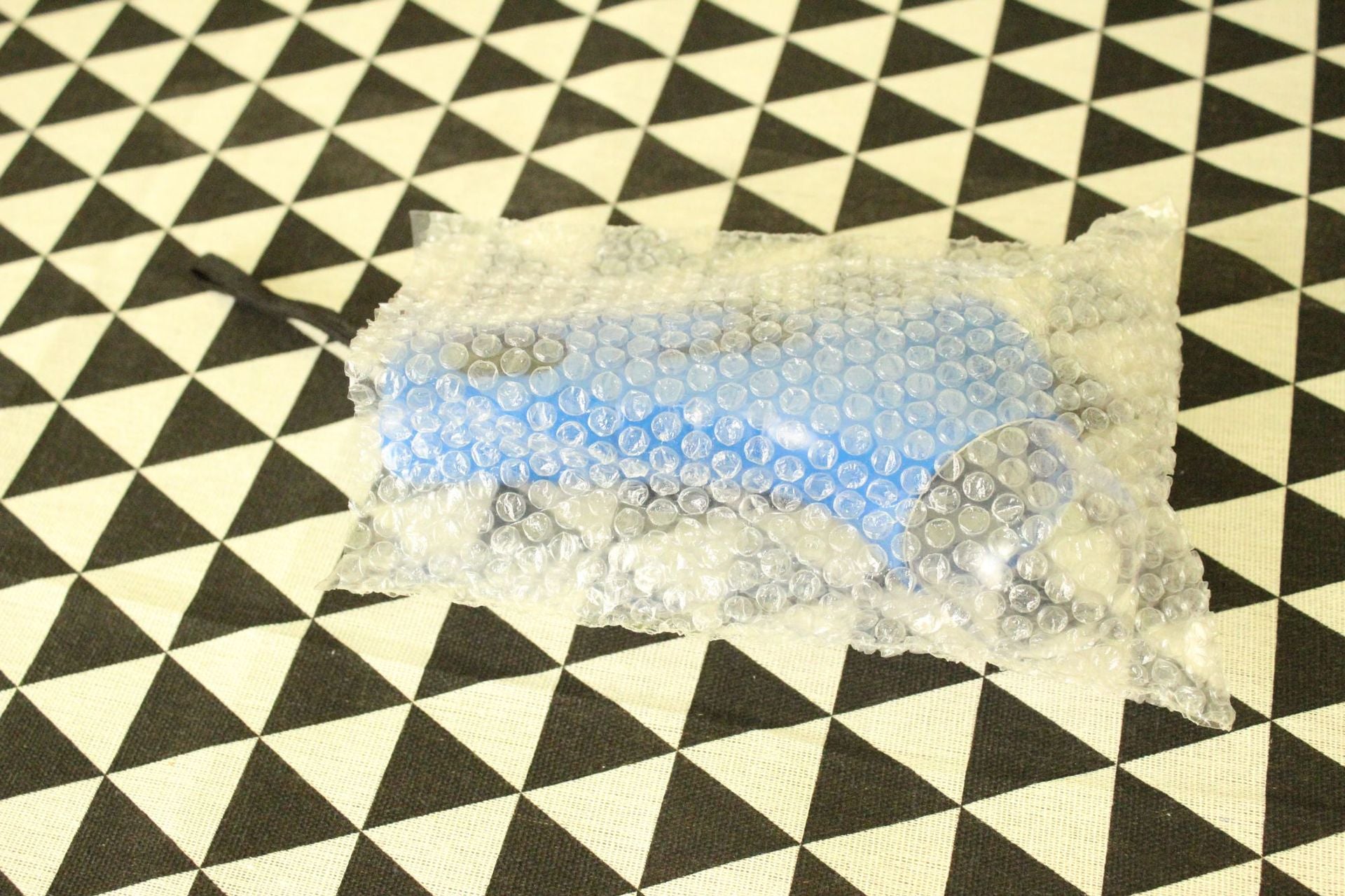 Interactive pet supplies new dog feeder pet food catapult dog toy amusing dog Amazon source