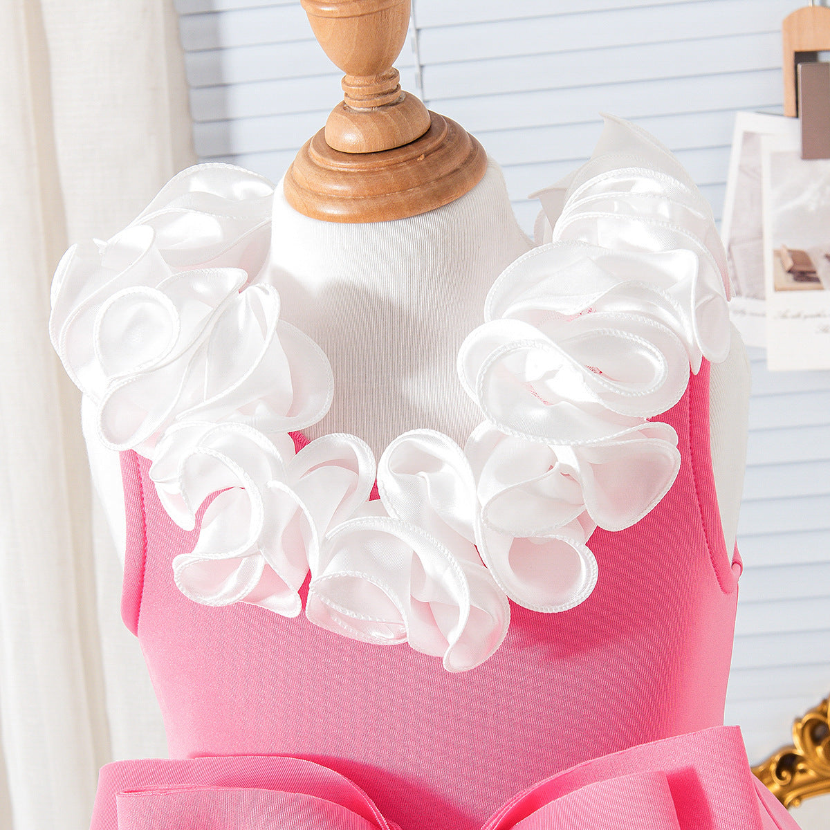 Cross-border European and American summer new girls suits small and medium-sized children's baby lace v-neck bow dress in stock