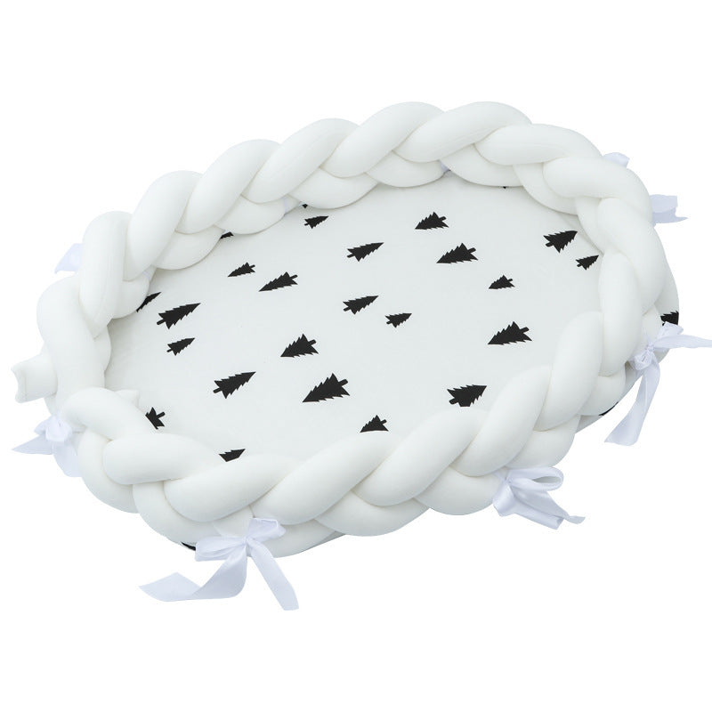 Newborn baby crib mid-bed sleeping coaxing artifact anti-choking milk anti-startling sleeping nest detachable sleeping pad soothing anti-pressure