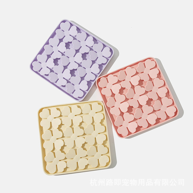 Dog slow food bowl food grade silicone licking pad licking plate pet cat educational leaking food hiding toy with suction cup