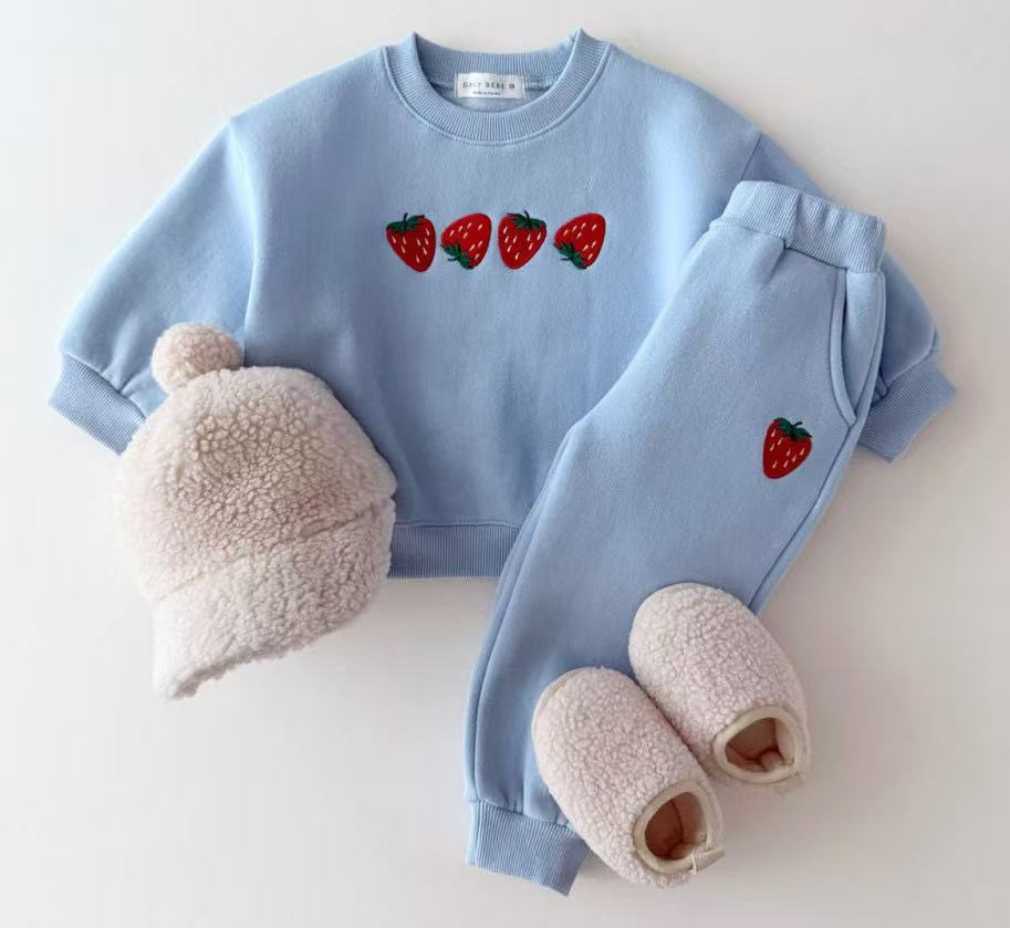 2025 Korean version of children's spring and autumn new cotton suits for boys and girls baby strawberry embroidered sweatshirts all-match two-piece suits cross-border