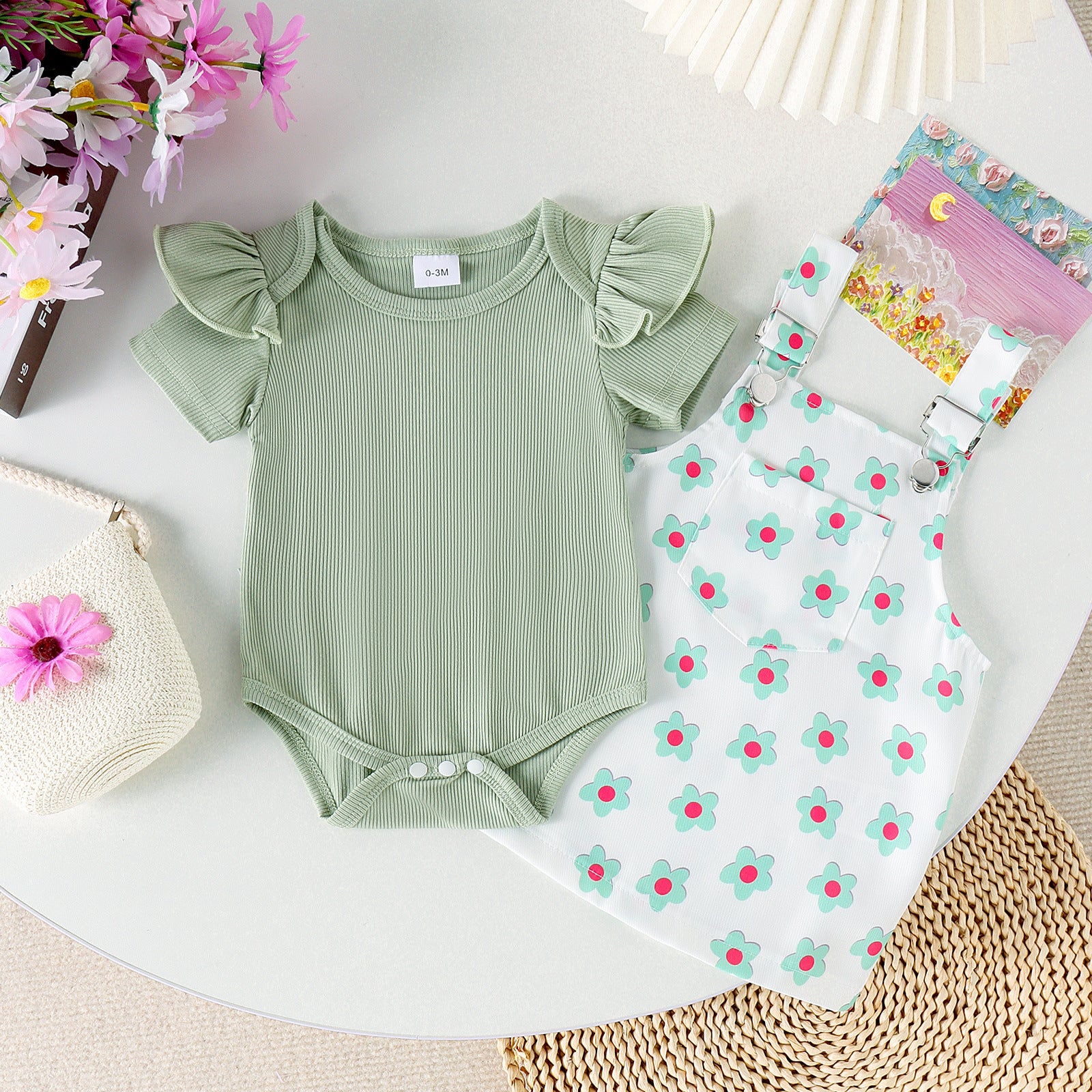 Cross-border Korean cute baby and toddler suits Summer flying sleeves open crotch inner wear Flower print suspender skirt two-piece suit