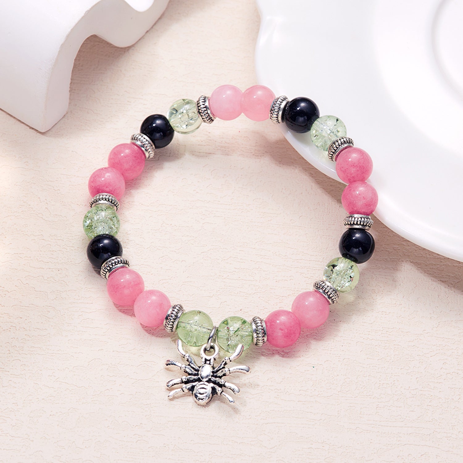 Cross-border new Halloween jewelry personality creative spider heart magnetic couple bracelet elastic beaded jewelry for women