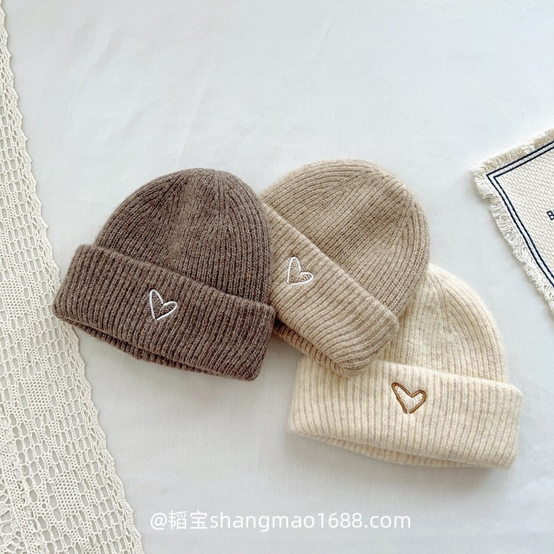 Autumn and winter new love embroidery solid color children's wool hat baby versatile knitted hat Korean version boys and girls suit trend