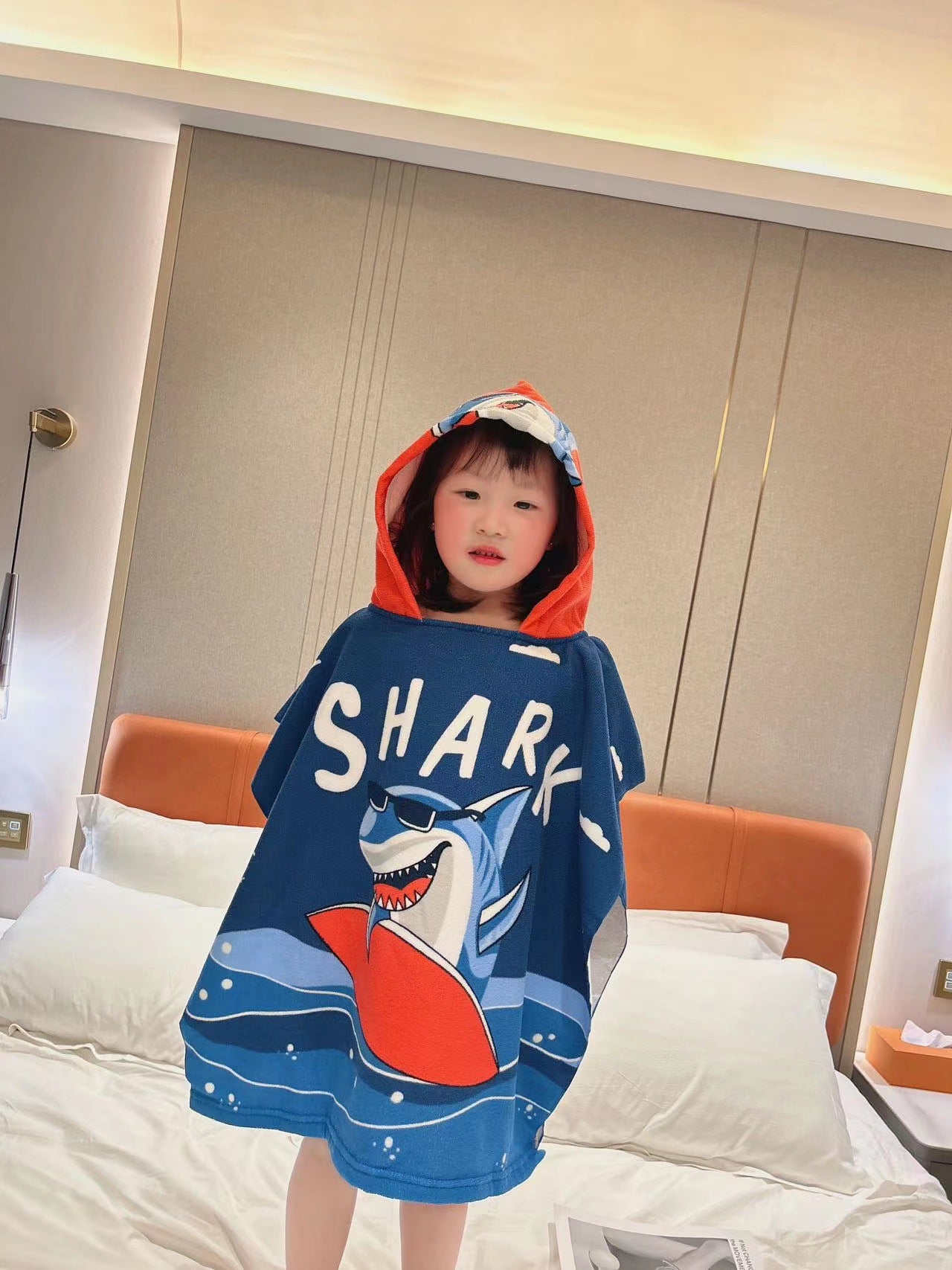 Cartoon Children's Bath Towel Cape Wearable Hooded Cape Baby Bath Absorbent Quick-Drying Beach Towel Bathrobe Towel
