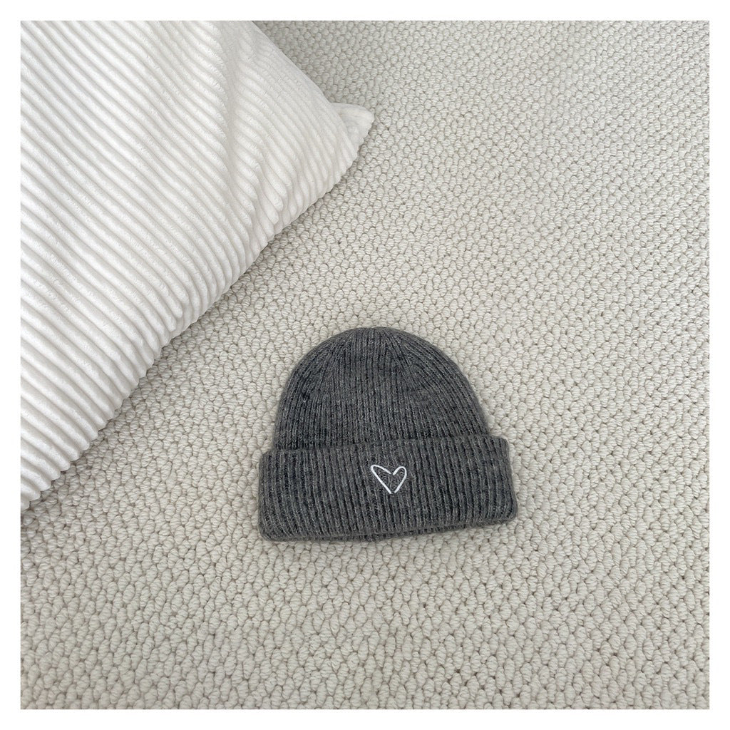 Korean baby autumn and winter hat newborn baby autumn new knitted hat Korean style simple love wool hat