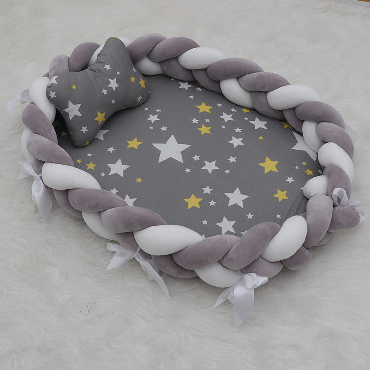 Newborn baby crib mid-bed sleeping coaxing artifact anti-choking milk anti-startling sleeping nest detachable sleeping pad soothing anti-pressure