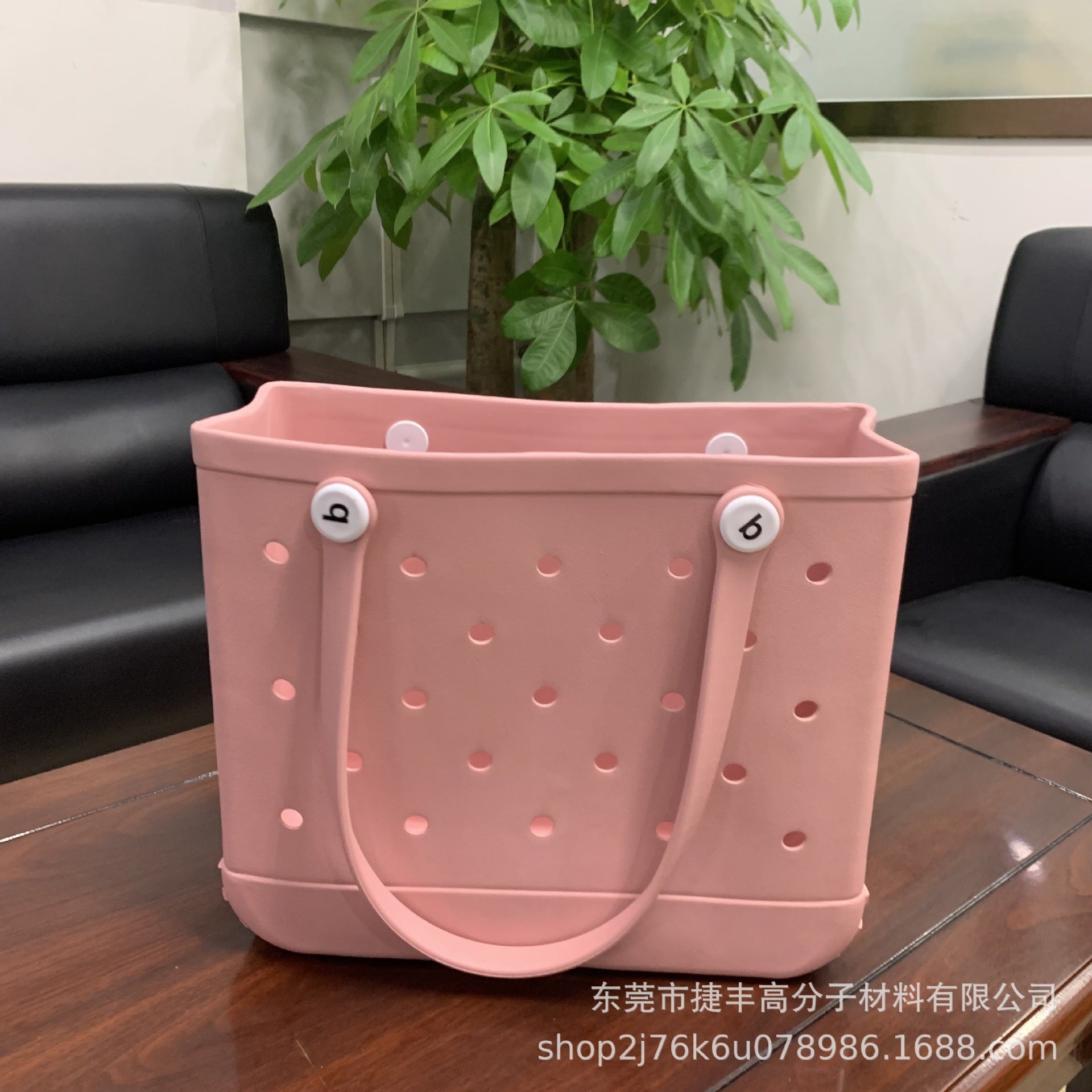 New supply EVA beach bag European and American fashion portable women's hole bag printed pet storage handbag