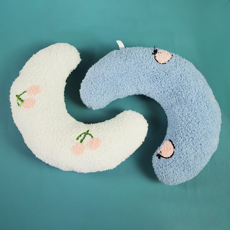 Cat toy pet half-moon pillow cat pillow cervical spine deep sleep U-shaped pillow pet supplies spot wholesale
