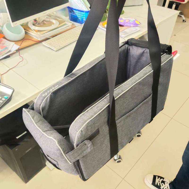 Dog car kennel car pet car mat cat safety seat central control kennel Teddy Pomeranian pet supplies