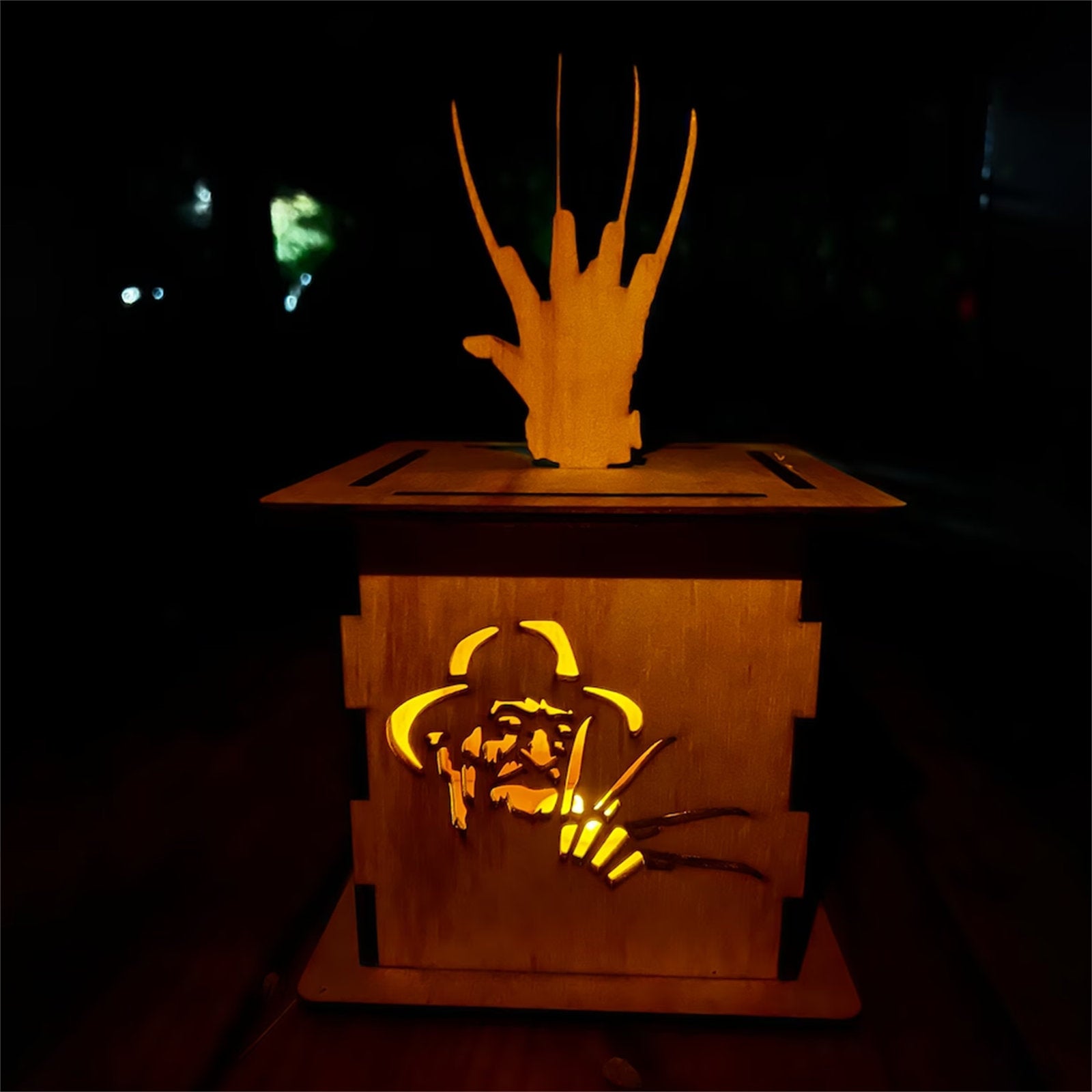 Wooden lantern ornaments Halloween horror character wooden lanterns can be used for Halloween party decorations