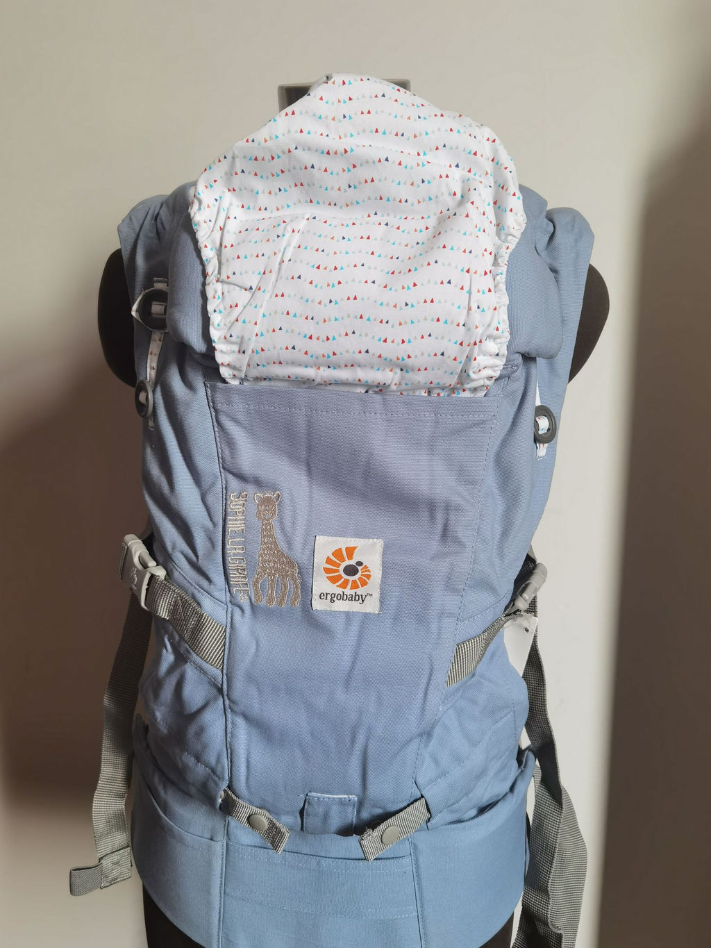 Baby carrier for going out, simple and easy to hold baby horizontally, front and back dual-purpose, multifunctional and lightweight, cross-border baby carrier