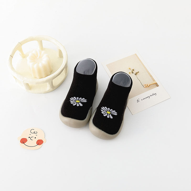 2022 spring and autumn short breathable socks shoes baby casual indoor floor toddler shoes soft bottom non-slip spot socks shoes
