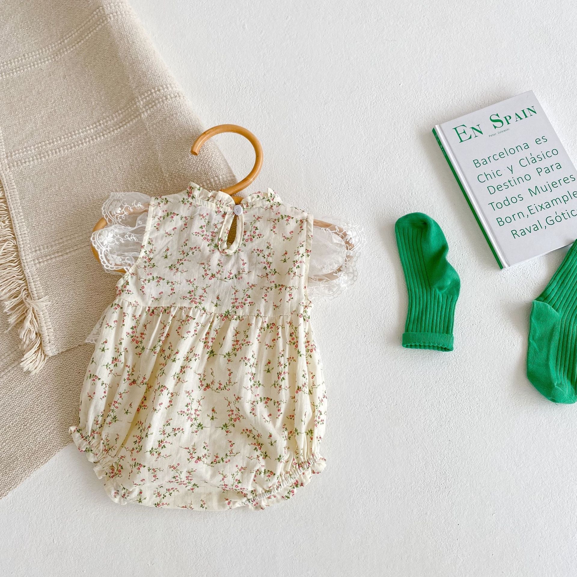 ins2023 Summer Little Rattan Mesh Lace Flying Sleeve Harness Baby Girl Baby Infant Children Harness One-piece Romper