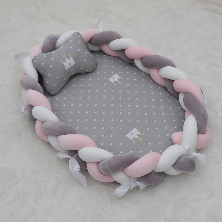 Newborn baby crib mid-bed sleeping coaxing artifact anti-choking milk anti-startling sleeping nest detachable sleeping pad soothing anti-pressure
