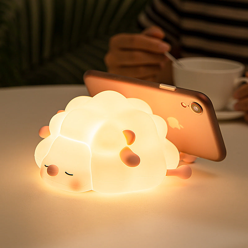 Cross-border cloud silicone night light pat light charging desk lamp baby special night light net celebrity bedside lamp ornaments
