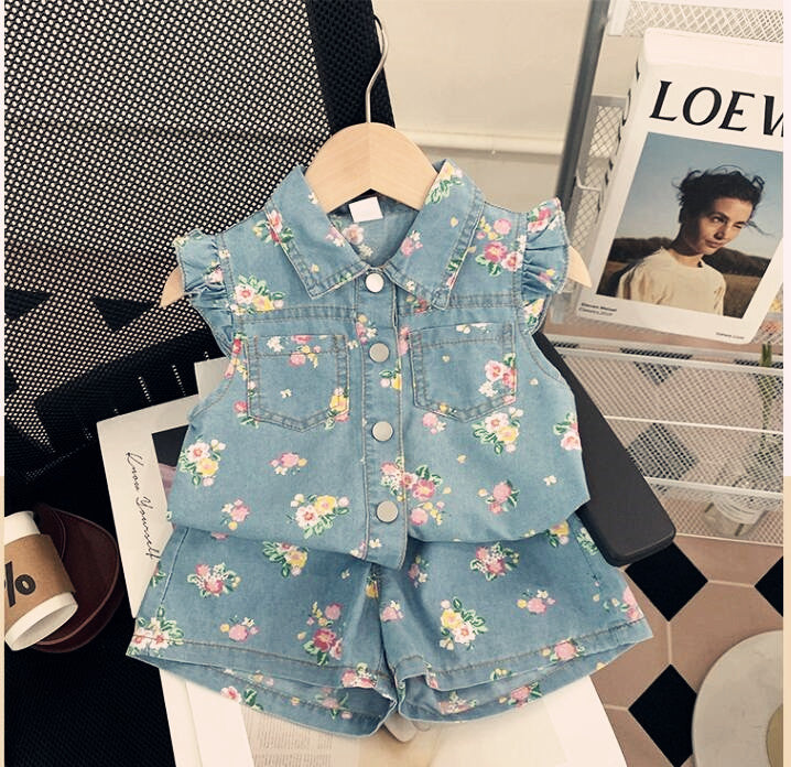 2024 Summer Girls Flying Sleeve Denim Printed Suit Baby Girl Fashion Single-Breasted Top Shorts Two-piece Suit