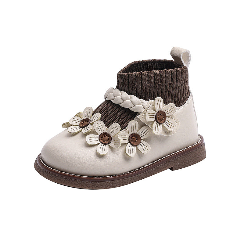 One piece of spring and autumn shoes for 1-2 years old baby girl baby short boots breathable baby soft bottom non-slip toddler shoes